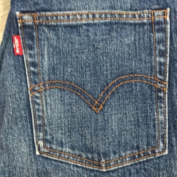 Levi’s White Oak Cone Denim “Wedgie”‎ Button Fly Fray Hem Medium Wash Jeans - Picture 3 of 15
